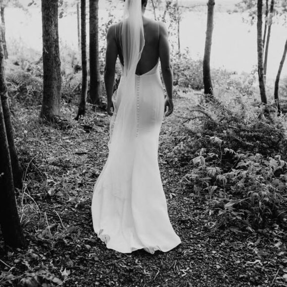 Wedding Dress - Picture 2 of 8